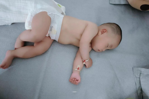 武汉供卵试管机构怀孕多久肚子会胀气